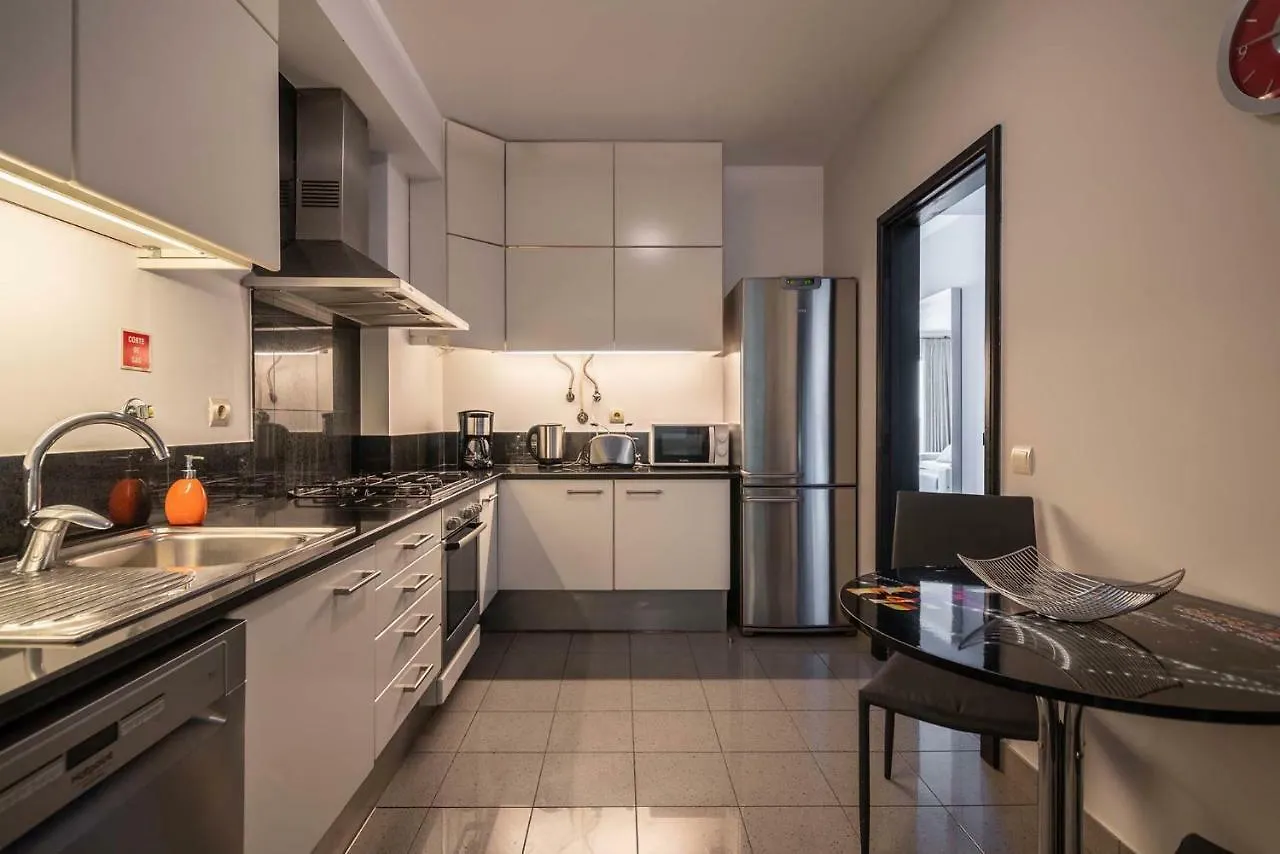 Oceanside Terrace Apartment By Holiday Rental Madeira Funchal  0*, Funchal (Madeira)