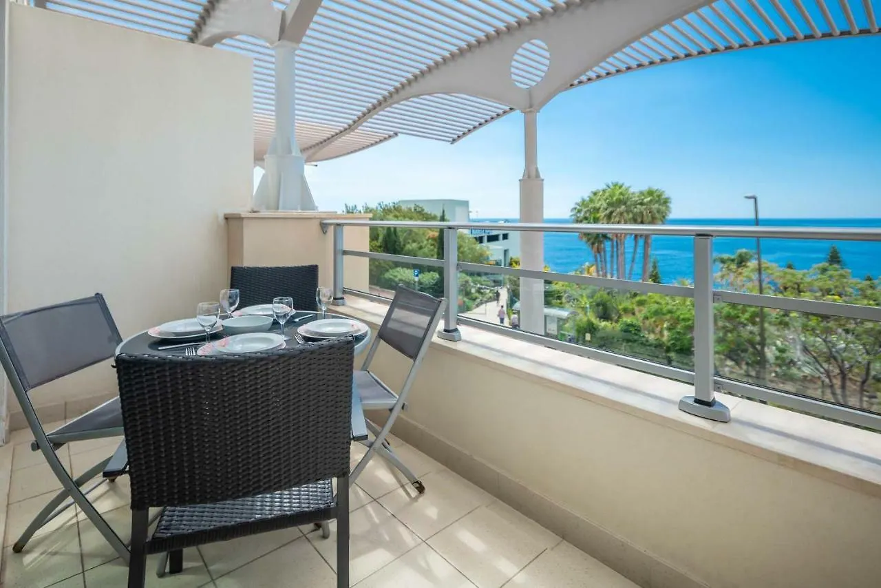 Oceanside Terrace Apartment By Holiday Rental Madeira Funchal  0*, Funchal (Madeira)